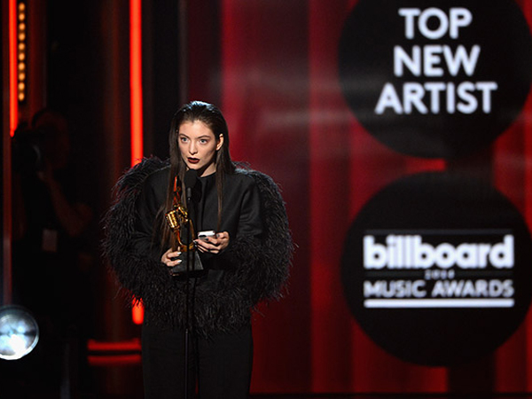 Ini Daftar Lengkap Pemenang Billboard Music Awards 2014!